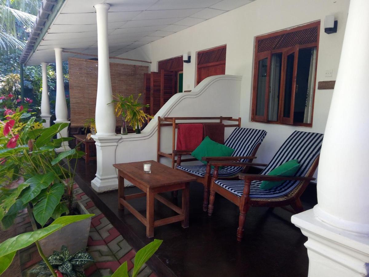 Sansala Guesthouse & Restaurant Tangalle Esterno foto