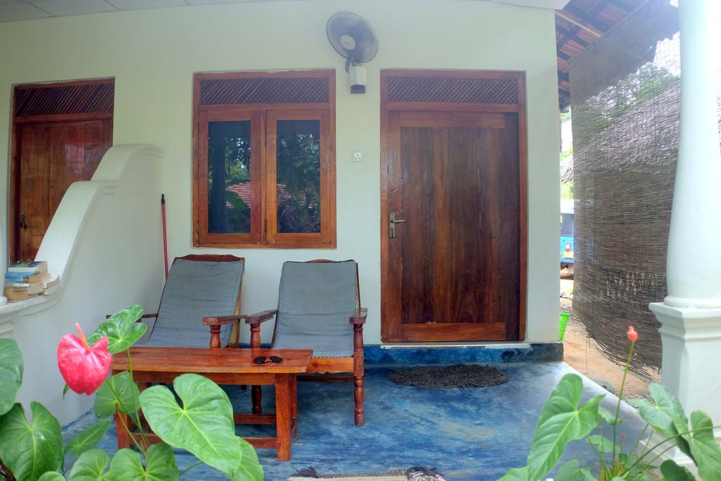 Sansala Guesthouse & Restaurant Tangalle Esterno foto